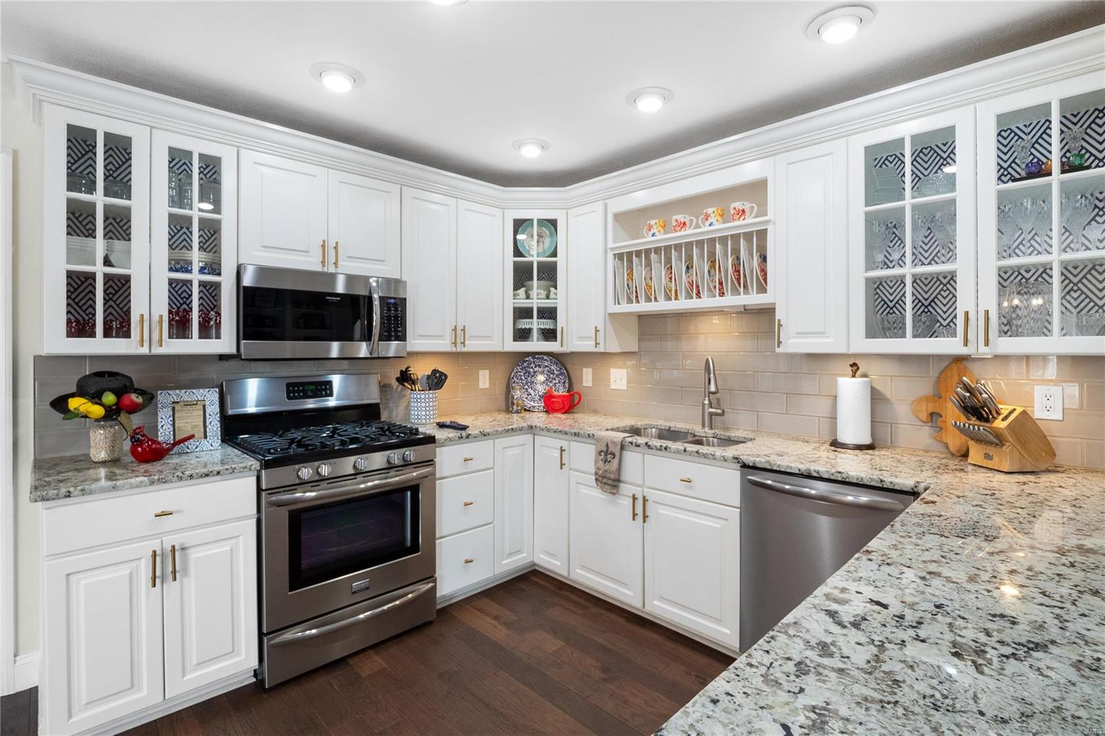 Ballwin, Missouri 63021, United States, 3 Bedrooms Bedrooms, ,3 BathroomsBathrooms,Residential,Coming Soon,97208