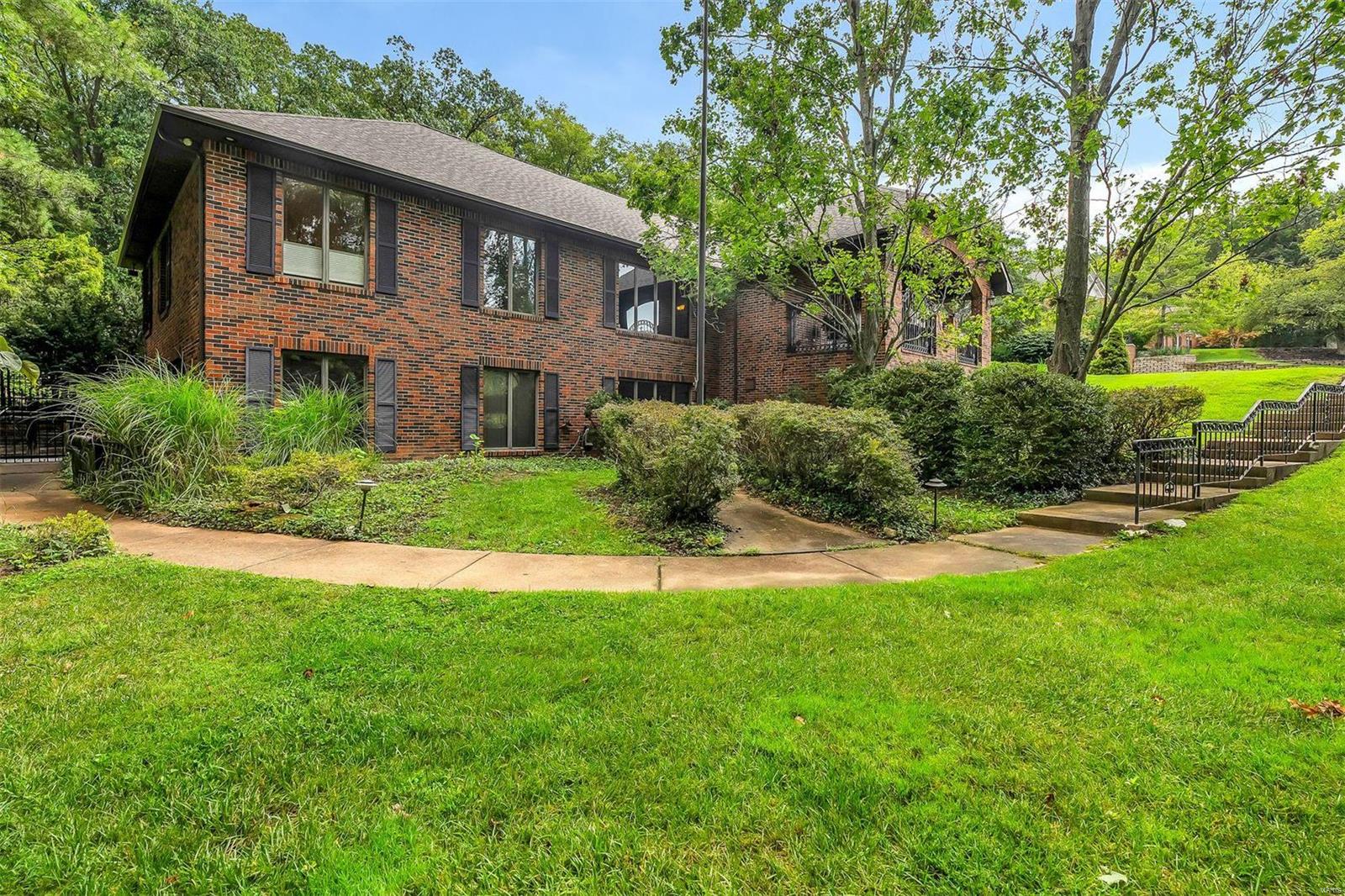 Meadowbrook Country Club Estates - Residential