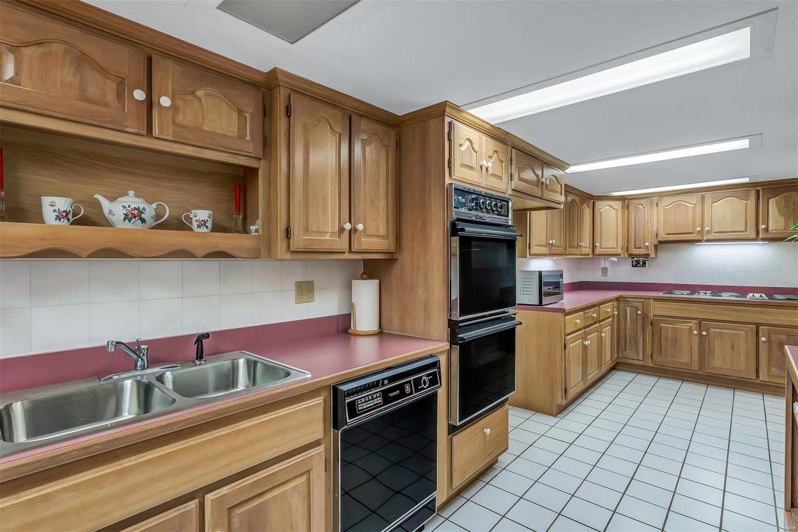 Meadowbrook Country Club Estates - Residential