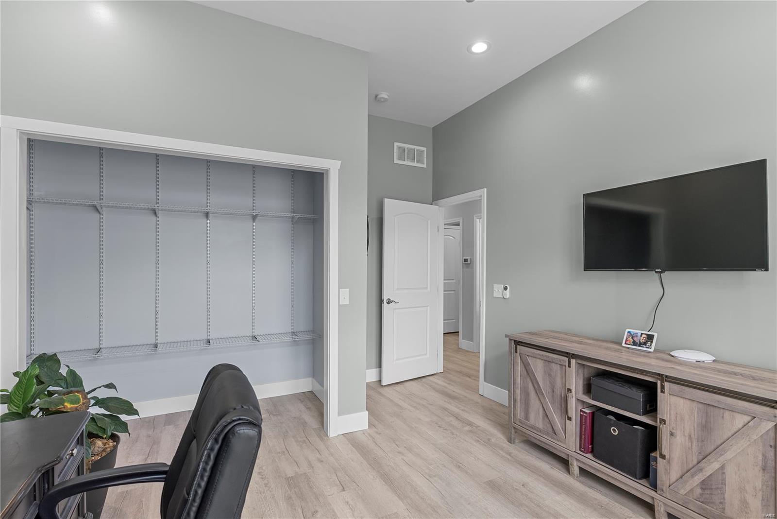 Red Hawk Ridge - Residential