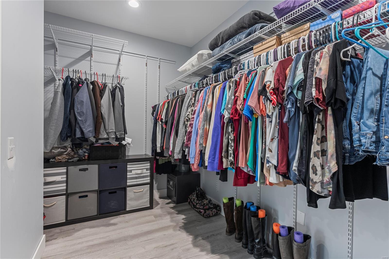 Red Hawk Ridge - Residential