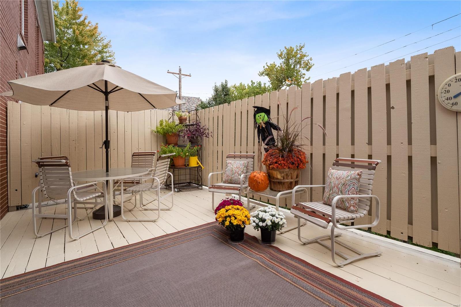 Glenridge/Oxford Twnhms A Condo - Residential