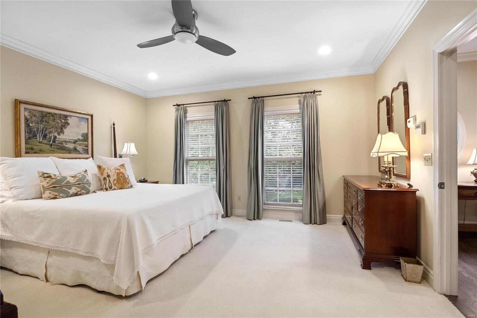 Glenridge/Oxford Twnhms A Condo - Residential