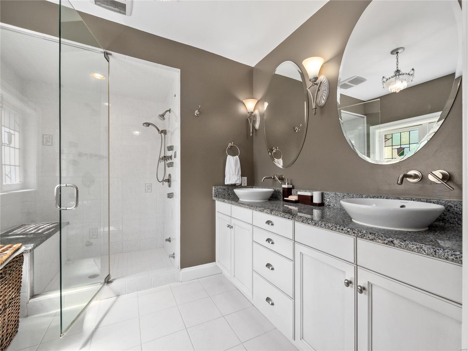 Davis Place - Residential