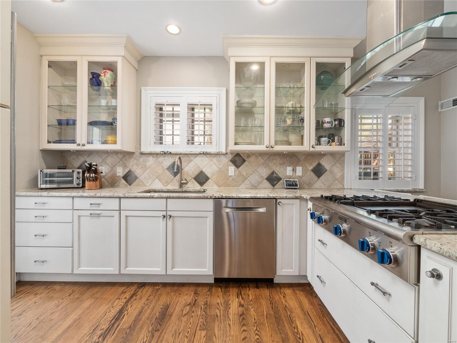 Davis Place - Residential