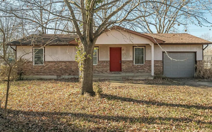 Quaint and cozy Ranch on a level lot. 3 bed, 1 bath open floor plan. Family rm, Dining area open to kitchen. Main floor laundry off the kitchen and opens to Deck on to a level backyard. Fenced in area for friends with paws and children. TV bracket in family room does not stay. Selling home as-is condition.