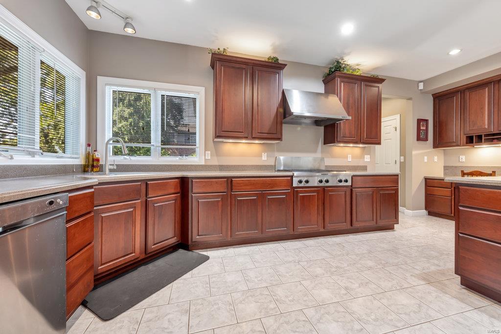 County Lane - Residential