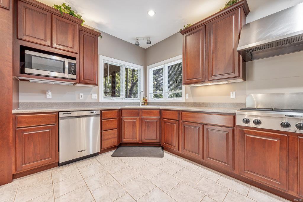 County Lane - Residential