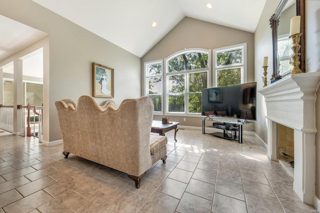 County Lane - Residential