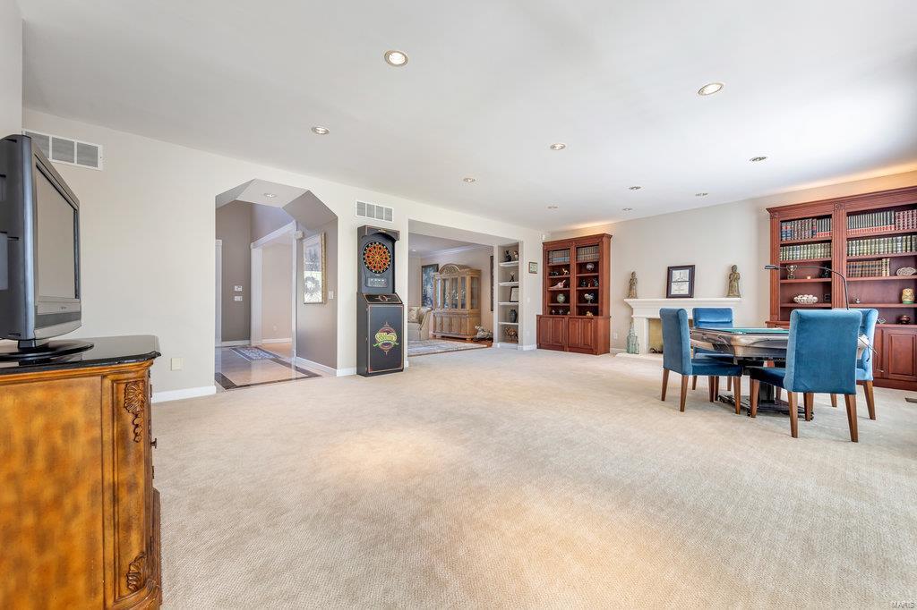 County Lane - Residential