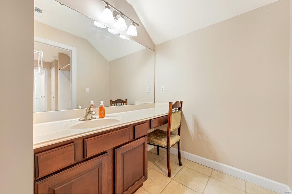 County Lane - Residential