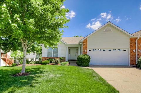 Condominium in Dardenne Prairie MO 6 Rebecca Terrace Court.jpg