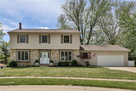1825 Orchard Hill Drive Chesterfield MO 63017