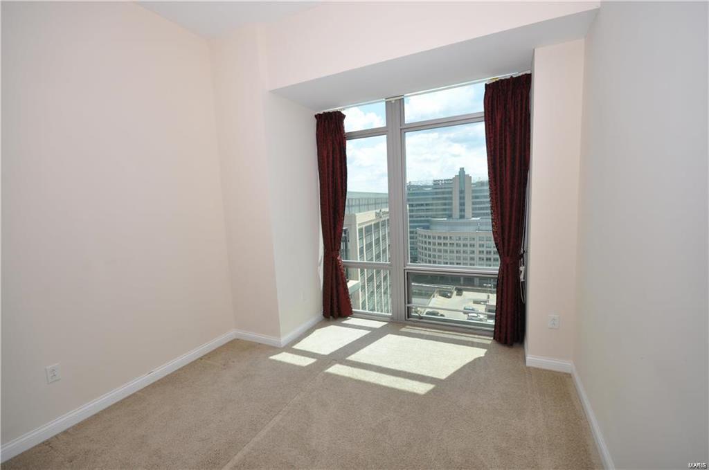 Park East Tower - Residential Lease