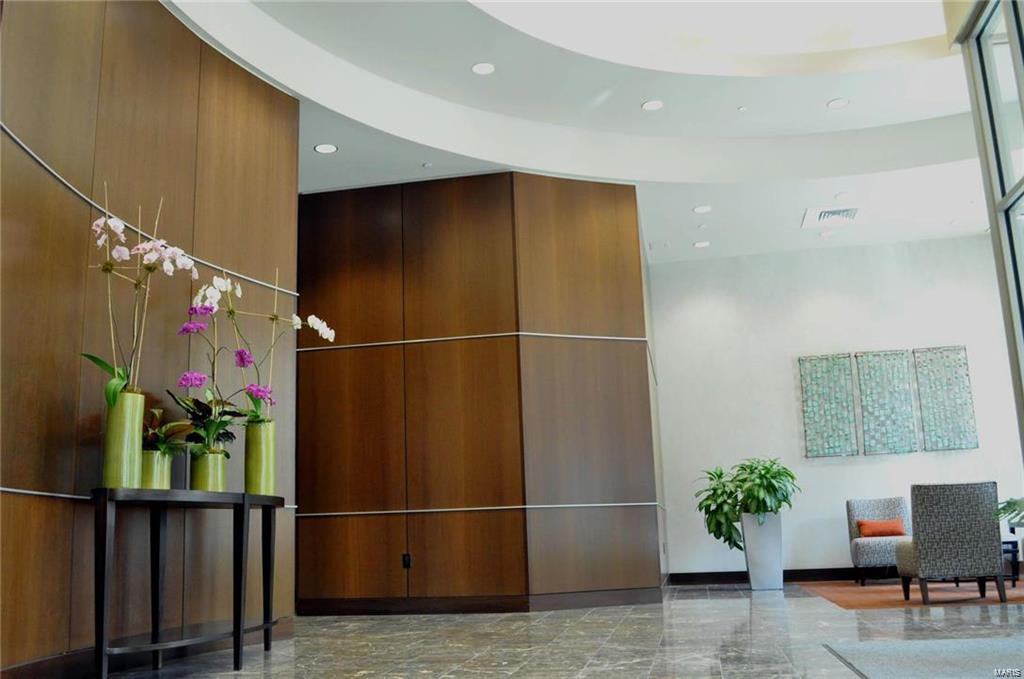 Park East Tower - Residential Lease