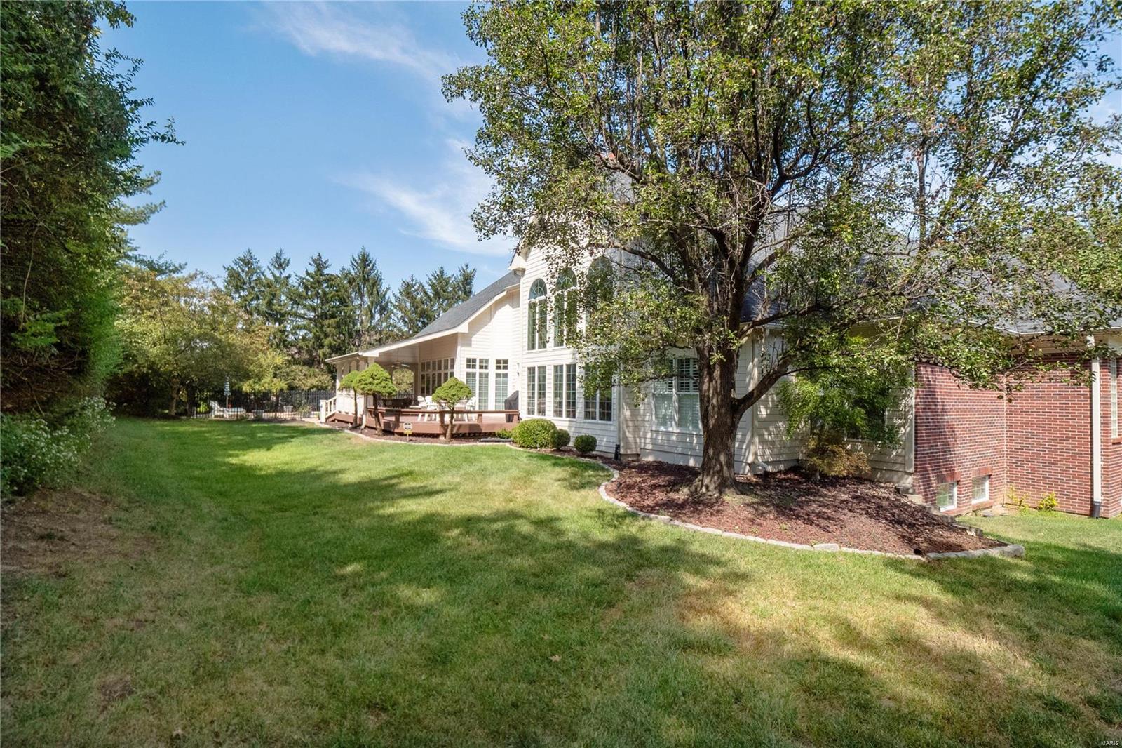 Kingspointe 1 - Residential