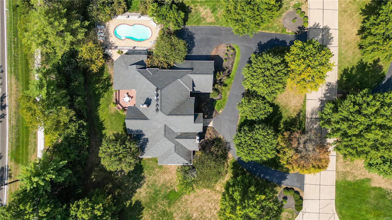 Kingspointe 1 - Residential