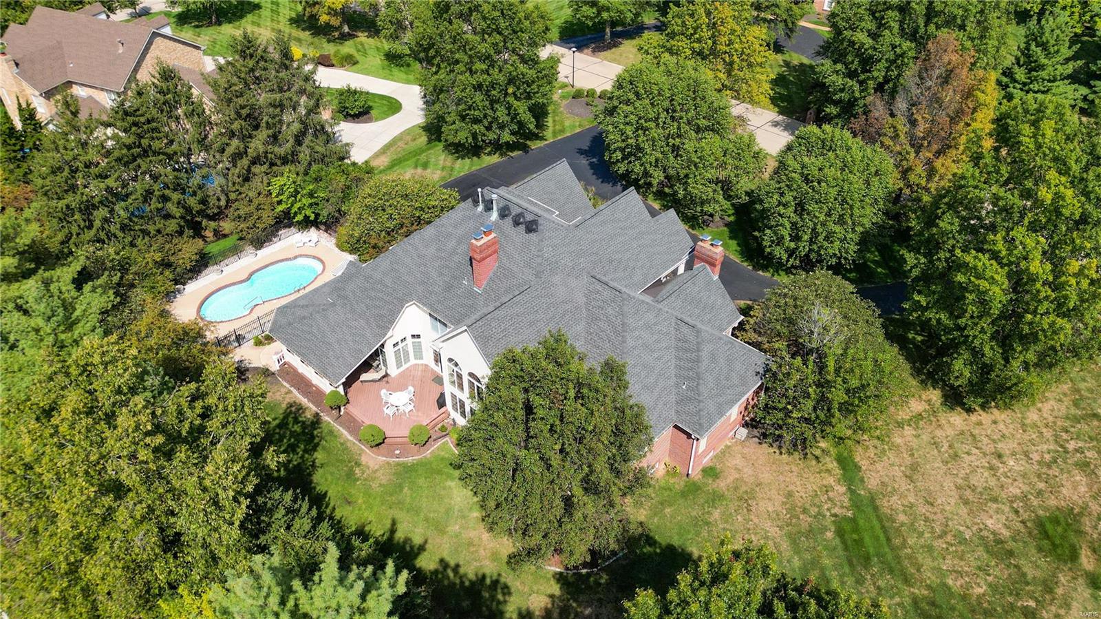 Kingspointe 1 - Residential