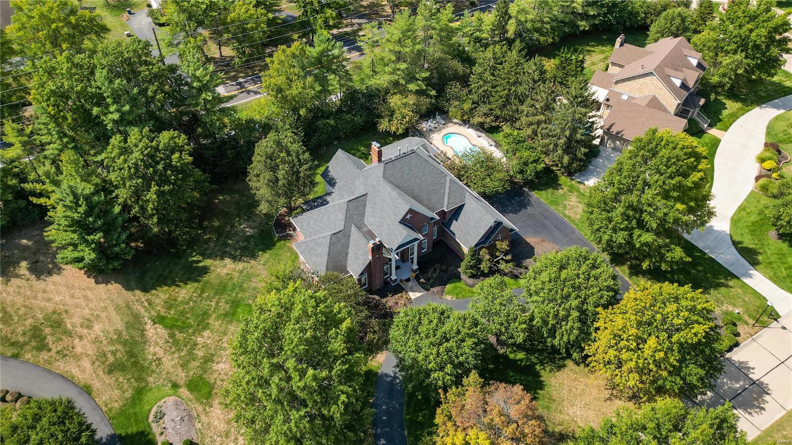 Kingspointe 1 - Residential