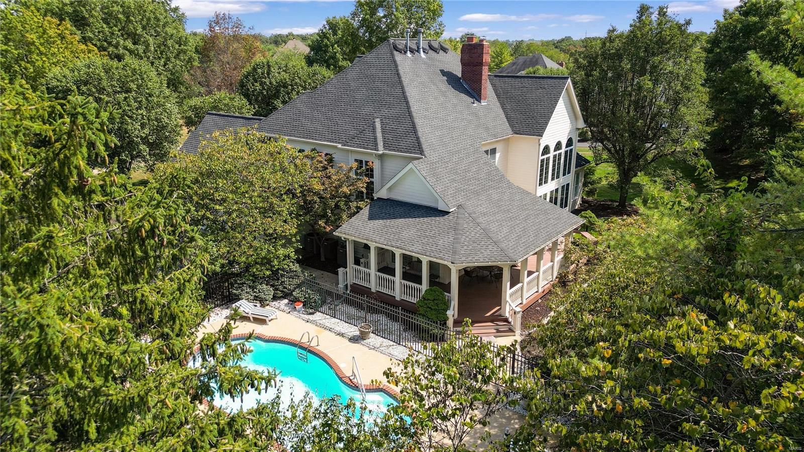 Kingspointe 1 - Residential