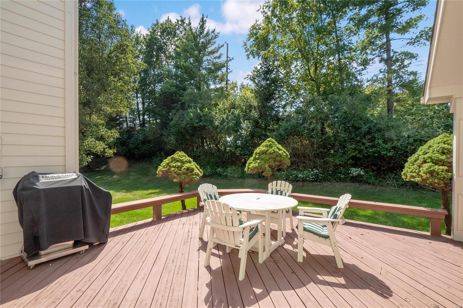 Kingspointe 1 - Residential