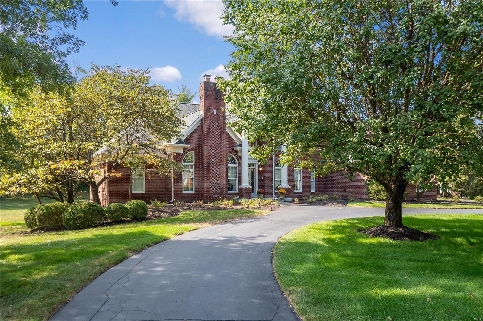 Kingspointe 1 - Residential