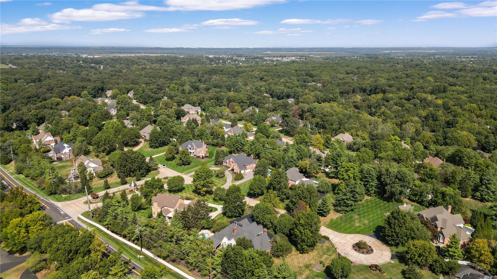 Kingspointe 1 - Residential