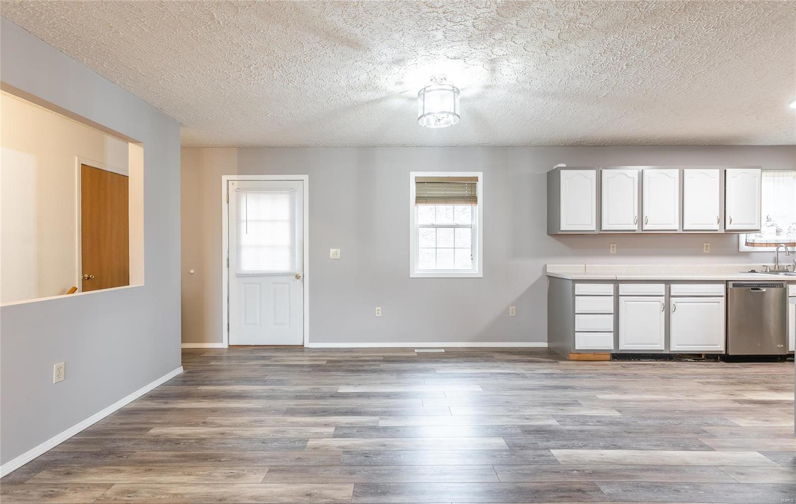 Thousand Hills - Residential