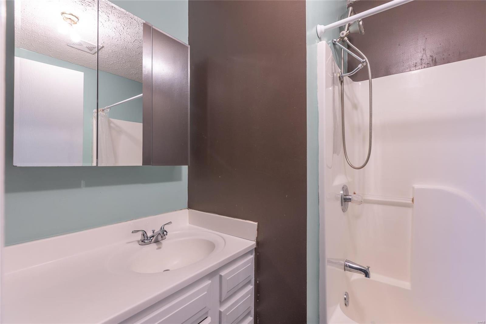 Thousand Hills - Residential