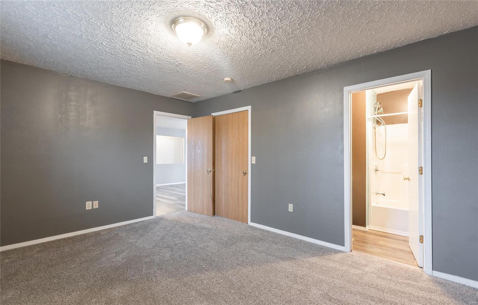 Thousand Hills - Residential