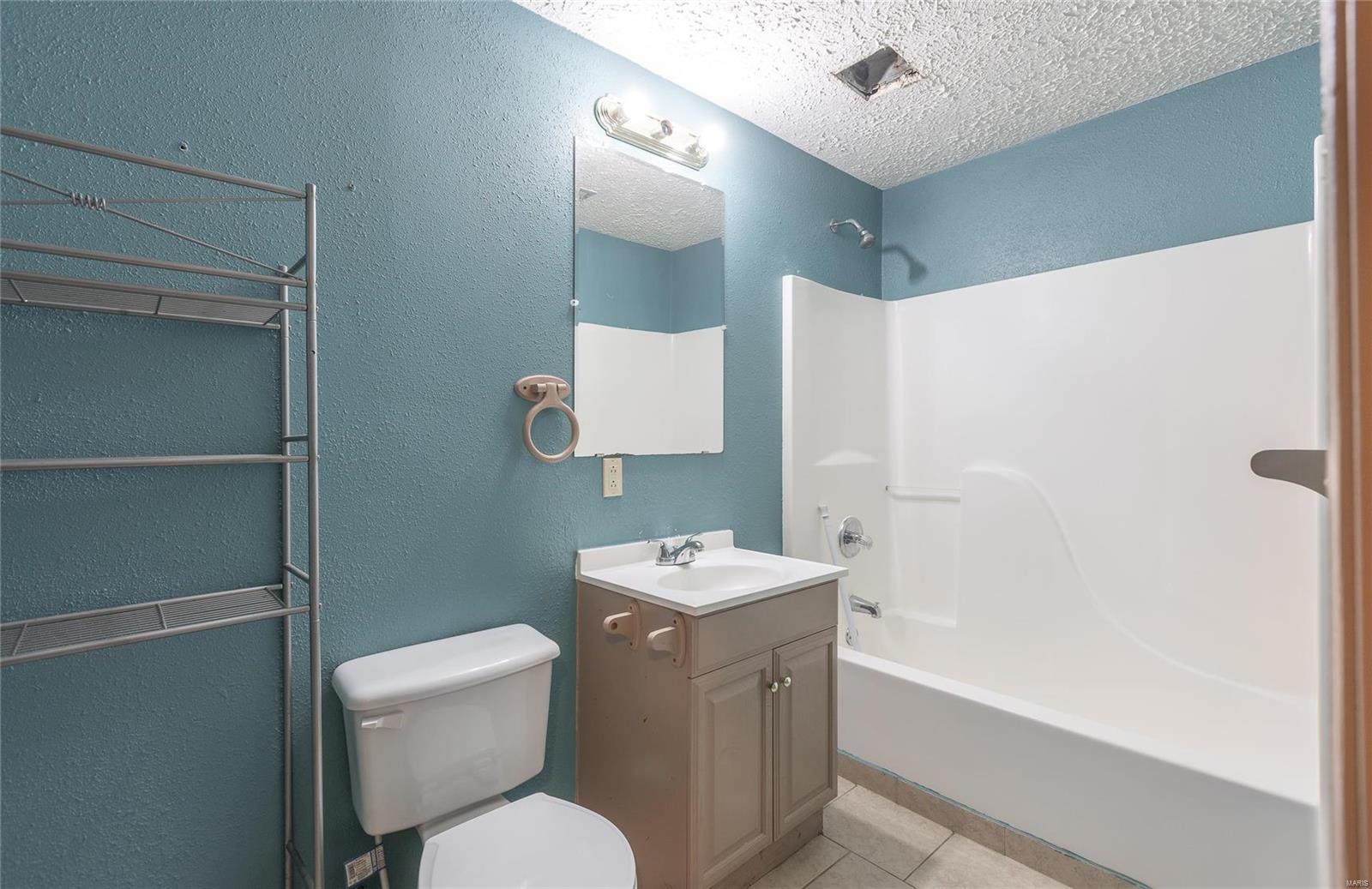 Thousand Hills - Residential