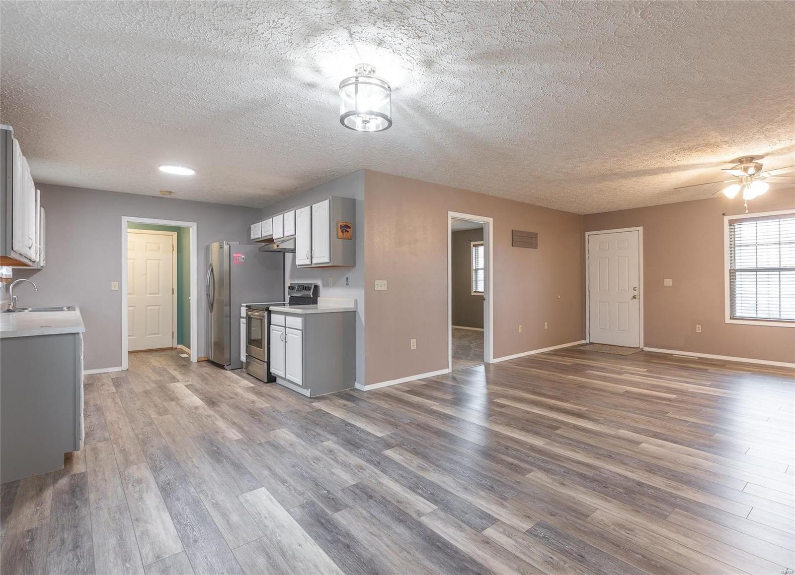 Thousand Hills - Residential