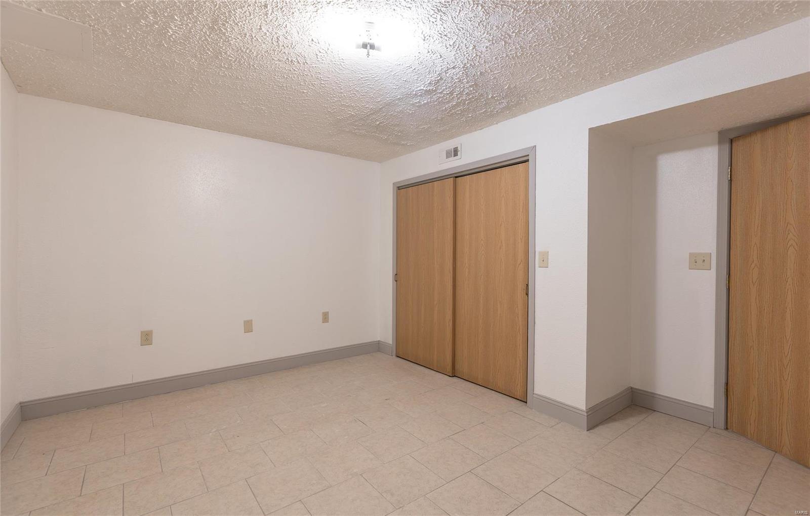 Thousand Hills - Residential