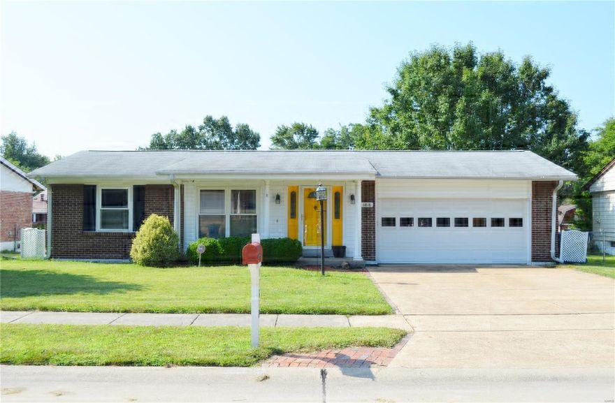 Open House Sunday 8/11 1-3pm. Wonderful, move-in ready 3bed/2bath ranch in Maryland Heights and seller is offering a 1 year Home Protection Policy. Open floor plan and a huge beautiful sun-room w/palladium window's and tile ceramic floor. Formal dining room, kitchen w/breakfast bar. Master bedroom w/full bath. White six panel doors, thermal windows, attic fan. Partially finished basement with extra sleeping area, Family/Rec room, 2 walk in closets/storage rooms. Covered porch and patio. Attached two car oversize garage. Some of the improvements; Roof - 2012, Vinyl Siding - 2014, Furnace & A/C - 2015, Water Heater - 2014, Updated kitchen - 2014 (refrigerator stays) Updated electric panel - 2012, Ceiling Fans - 2016, Custom blinds throughout with room darkening in all the bedrooms, central vacuum - 2009. Don't miss your opportunity at this move in ready home located on a quite cul-de-sac street.