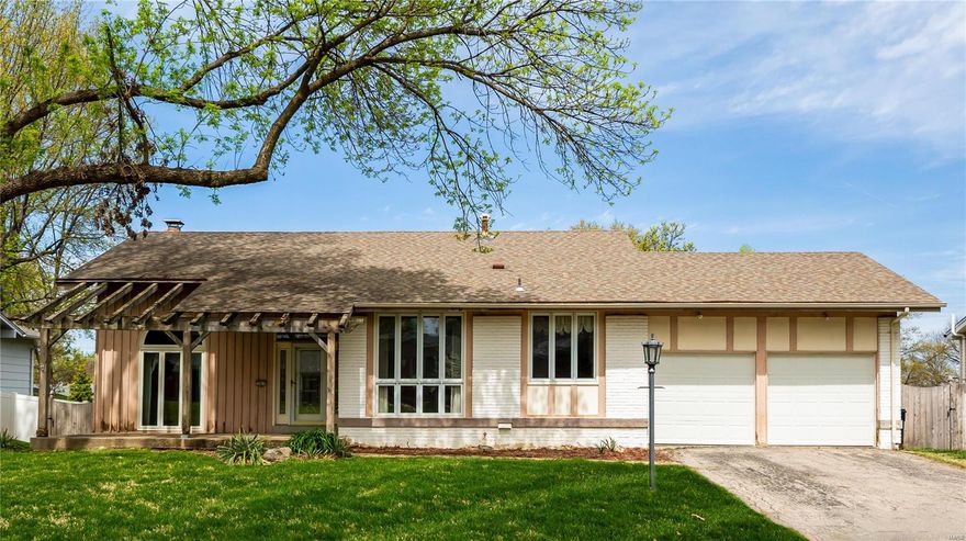 Located in a desirable neighborhood, and in a sought after area, this one has the perfect floorplan for families or it could be the investment property you've been looking for.  This 4 bedroom, 3 bath home only needs you and your personal touch and offers a splash of vintage too.  There is an abundance of light, throughout the home, that will immediately catch your attention. The lovely light, high ceilings, and open floor plan, makes for amazing livability.  The kitchen is new(er) with hard surface counters and great appliances.  The bathrooms have had some updates too. The large yard is oversized, and fenced, just perfect for those summer BBQs.  This home provides easy access to schools, parks, shopping, and dining options. With its inviting atmosphere, and convenient location, it's the ideal place to create lasting memories with family and friends. Don't miss out on the opportunity to make this house your forever home!  Make an appointment and come take a look!