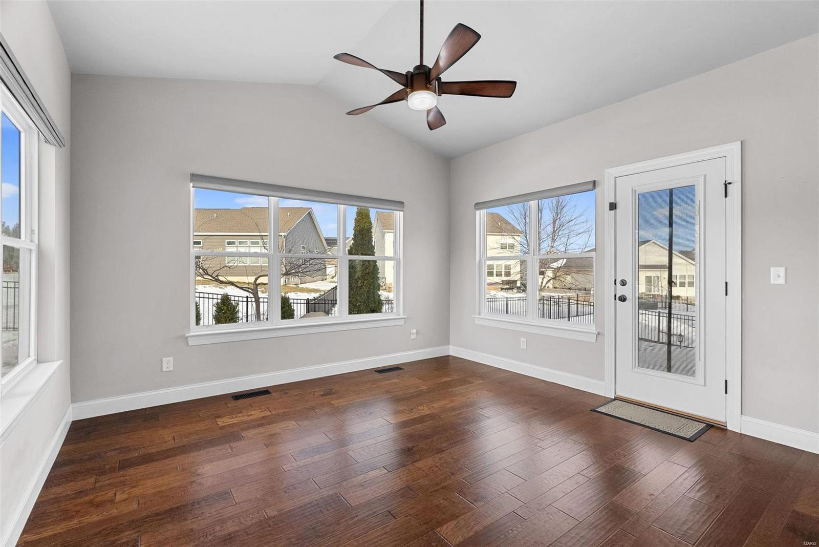 Wentzville, Missouri 63385, United States, 4 Bedrooms Bedrooms, ,3 BathroomsBathrooms,Residential,Pending,27319