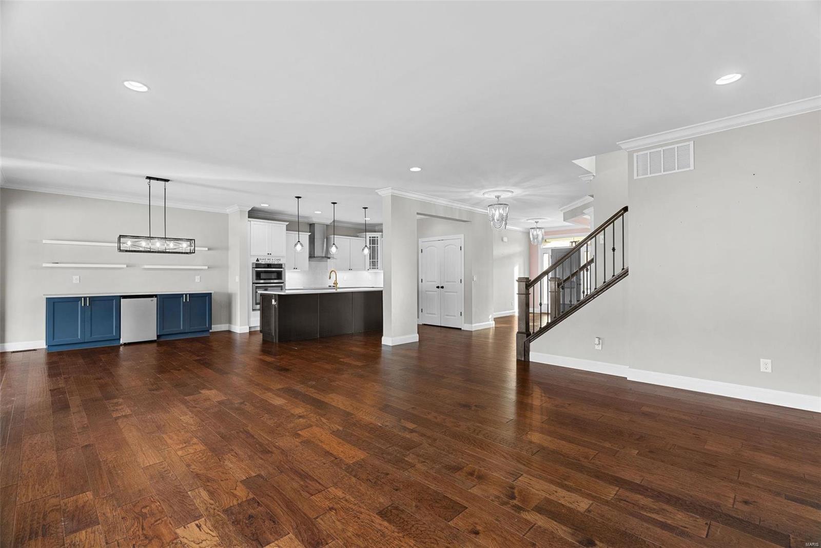 Wentzville, Missouri 63385, United States, 4 Bedrooms Bedrooms, ,3 BathroomsBathrooms,Residential,Pending,27319