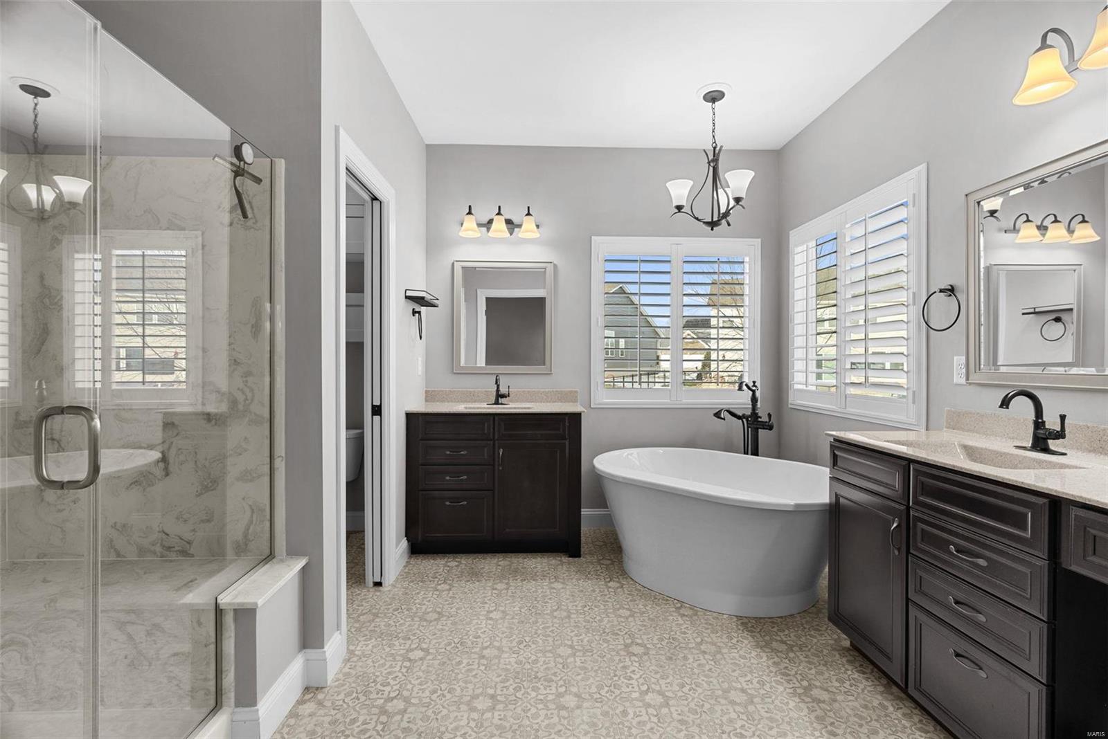 Wentzville, Missouri 63385, United States, 4 Bedrooms Bedrooms, ,3 BathroomsBathrooms,Residential,Pending,27319