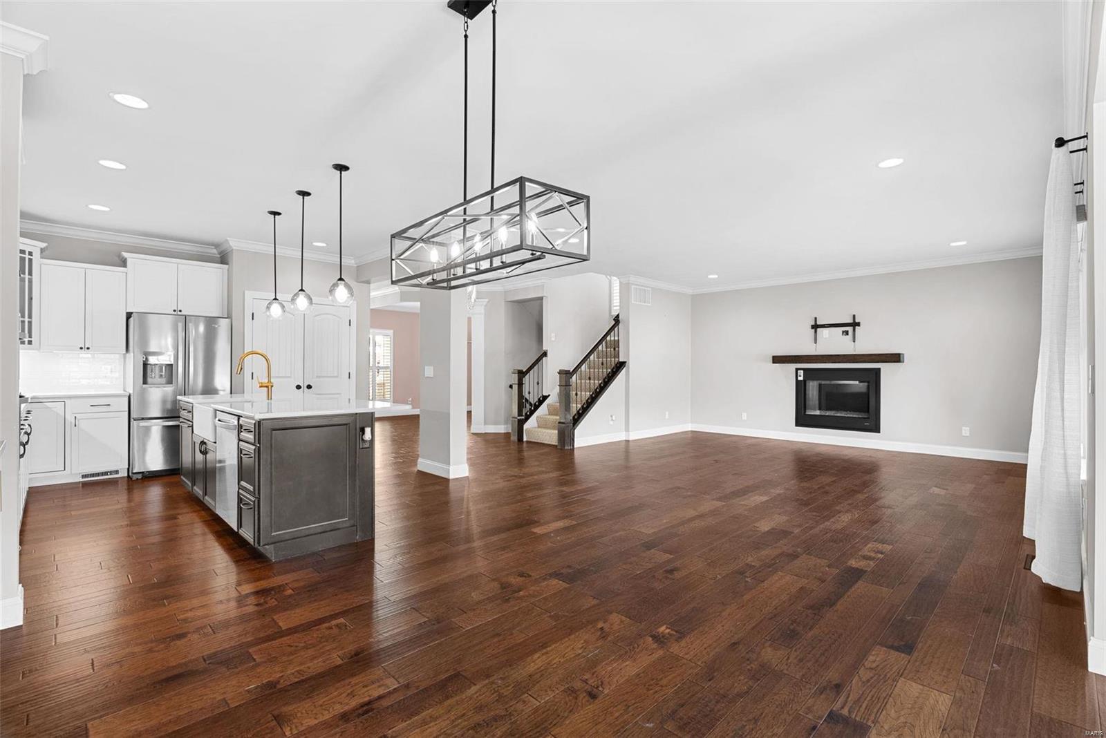 Wentzville, Missouri 63385, United States, 4 Bedrooms Bedrooms, ,3 BathroomsBathrooms,Residential,Pending,27319