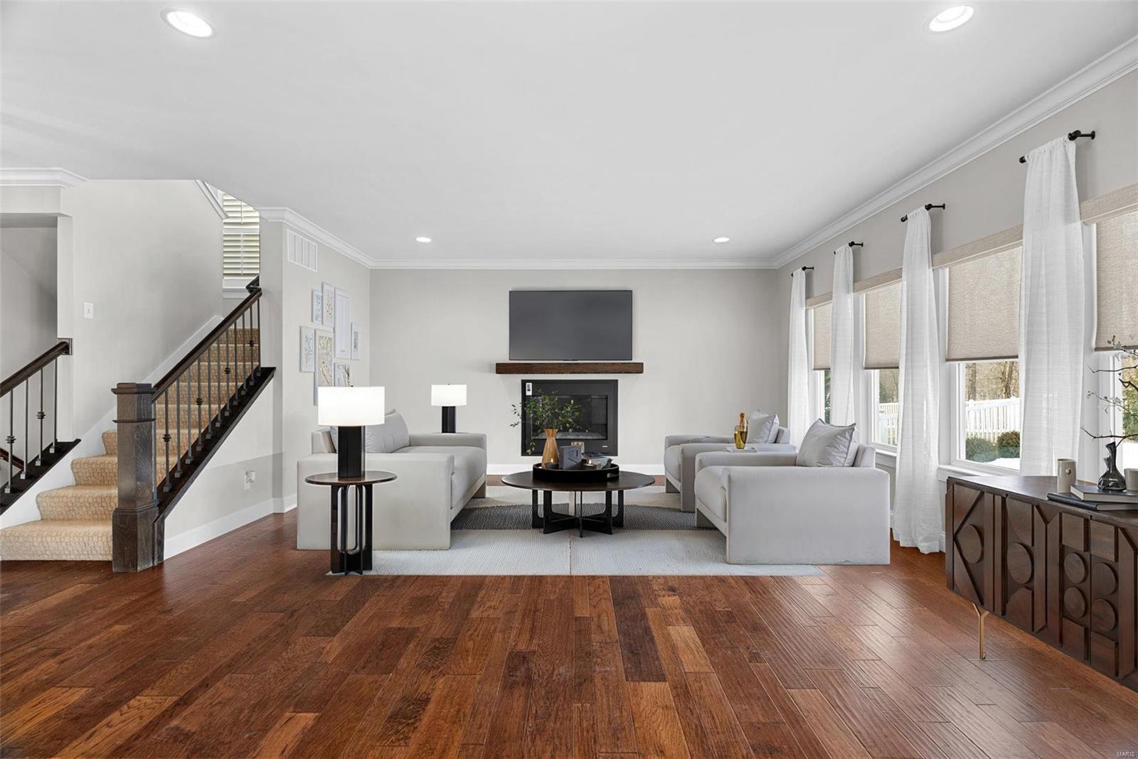 Wentzville, Missouri 63385, United States, 4 Bedrooms Bedrooms, ,3 BathroomsBathrooms,Residential,Pending,27319