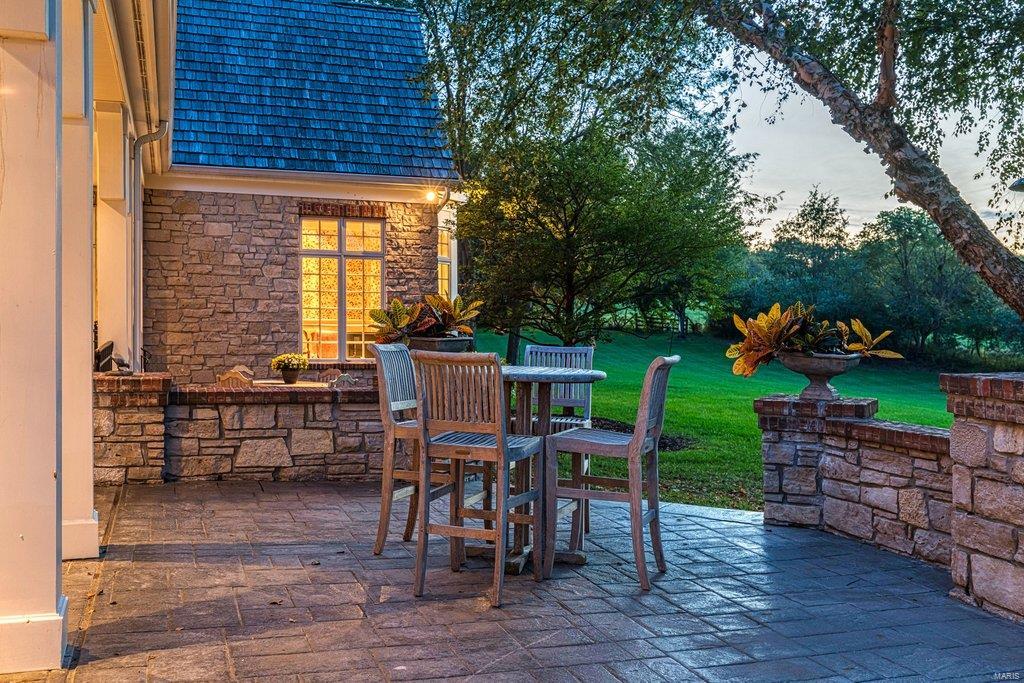 Whitmoor Upper Rdwy & Esmt - Residential