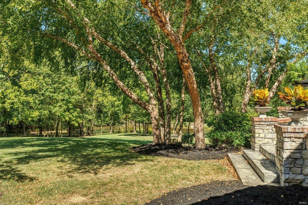 Whitmoor Upper Rdwy & Esmt - Residential