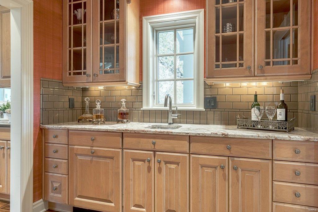 Whitmoor Upper Rdwy & Esmt - Residential