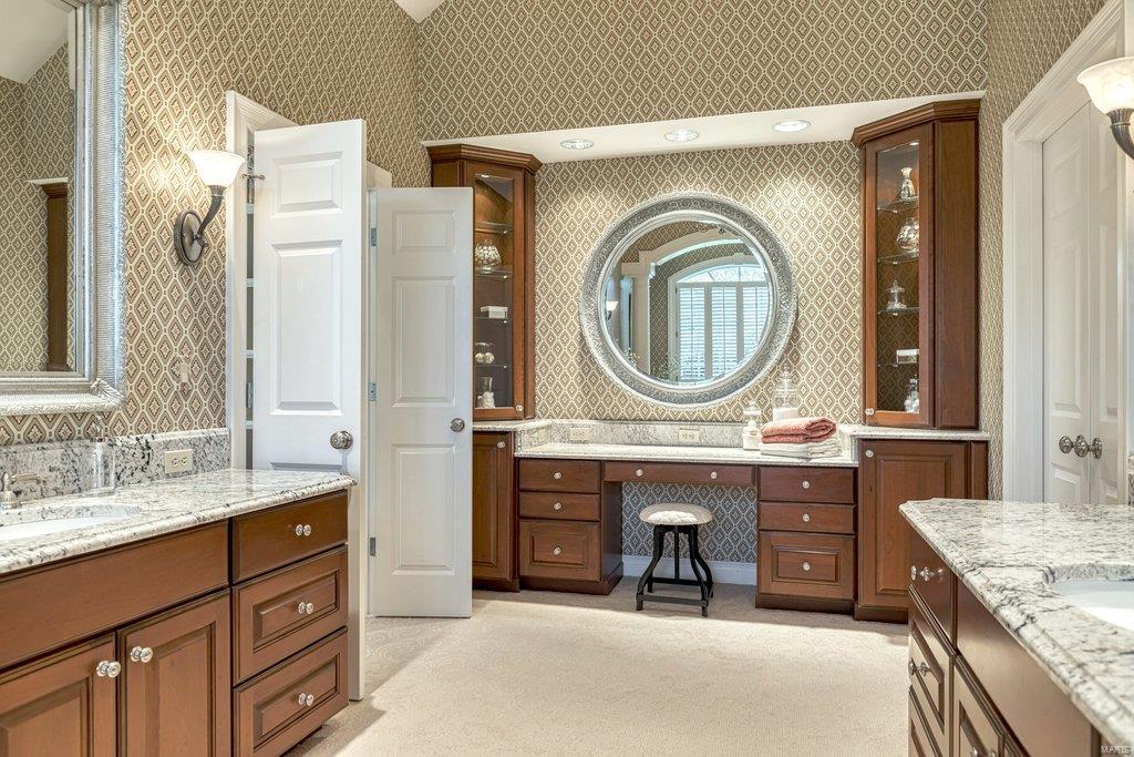 Whitmoor Upper Rdwy & Esmt - Residential