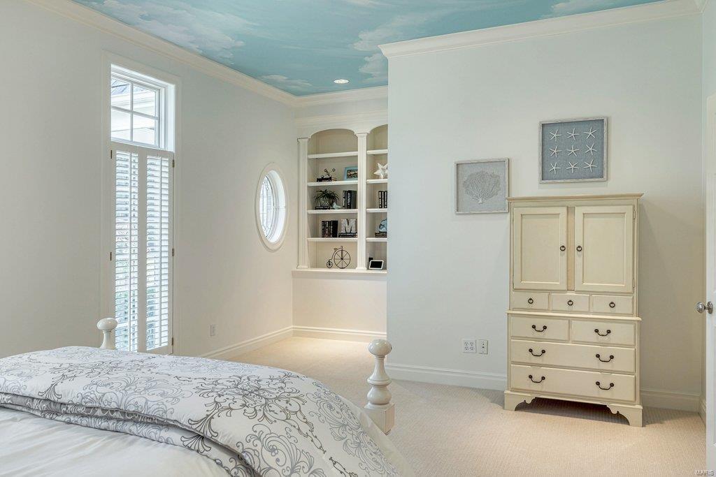 Whitmoor Upper Rdwy & Esmt - Residential