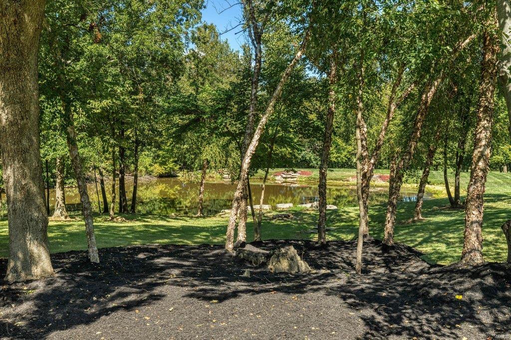 Whitmoor Upper Rdwy & Esmt - Residential