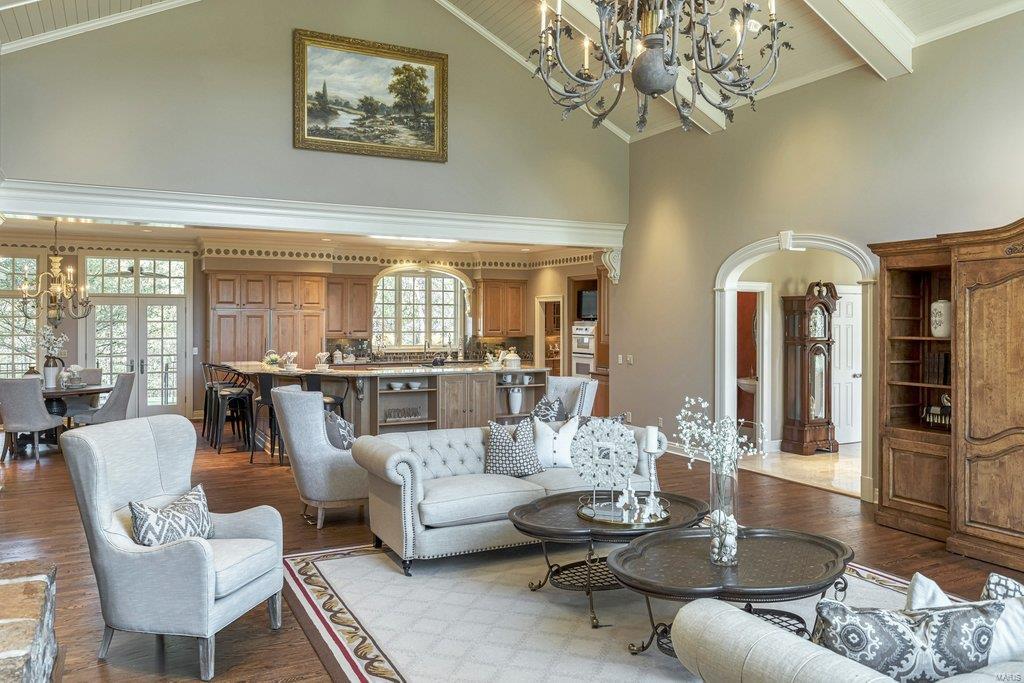 Whitmoor Upper Rdwy & Esmt - Residential