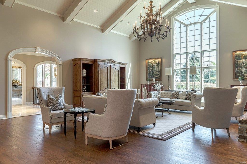 Whitmoor Upper Rdwy & Esmt - Residential