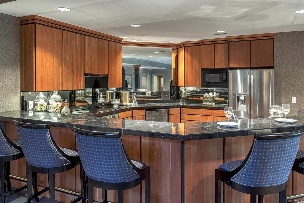 Whitmoor Upper Rdwy & Esmt - Residential