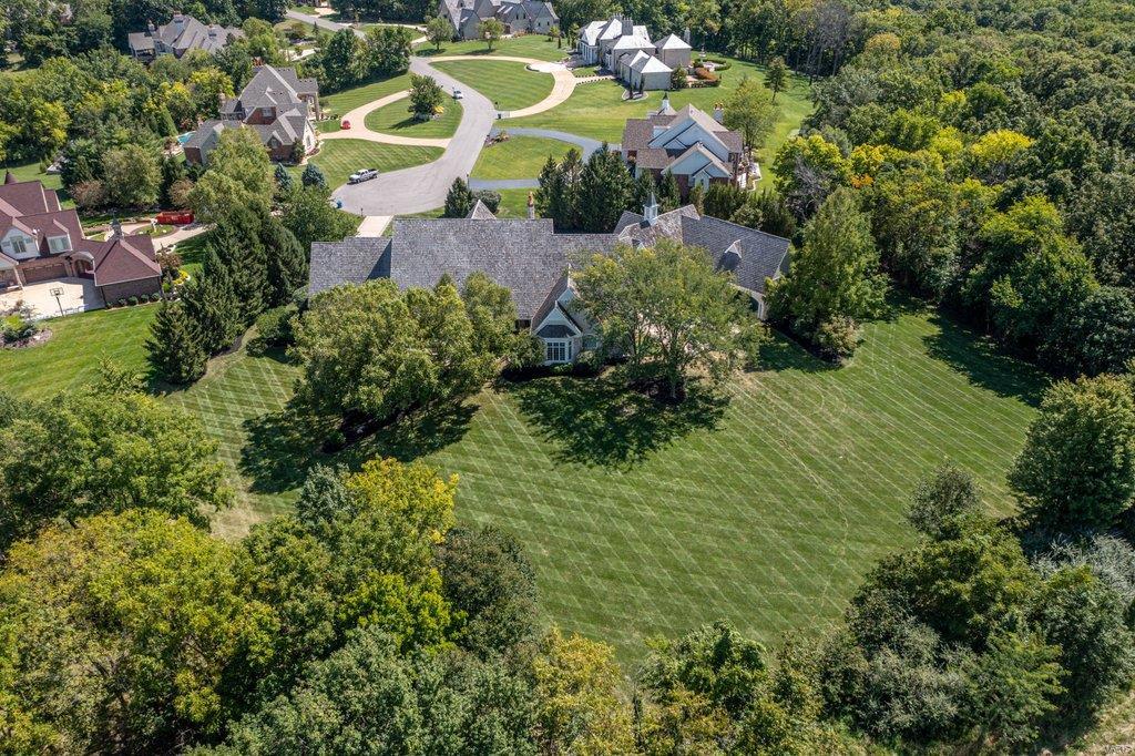 Whitmoor Upper Rdwy & Esmt - Residential